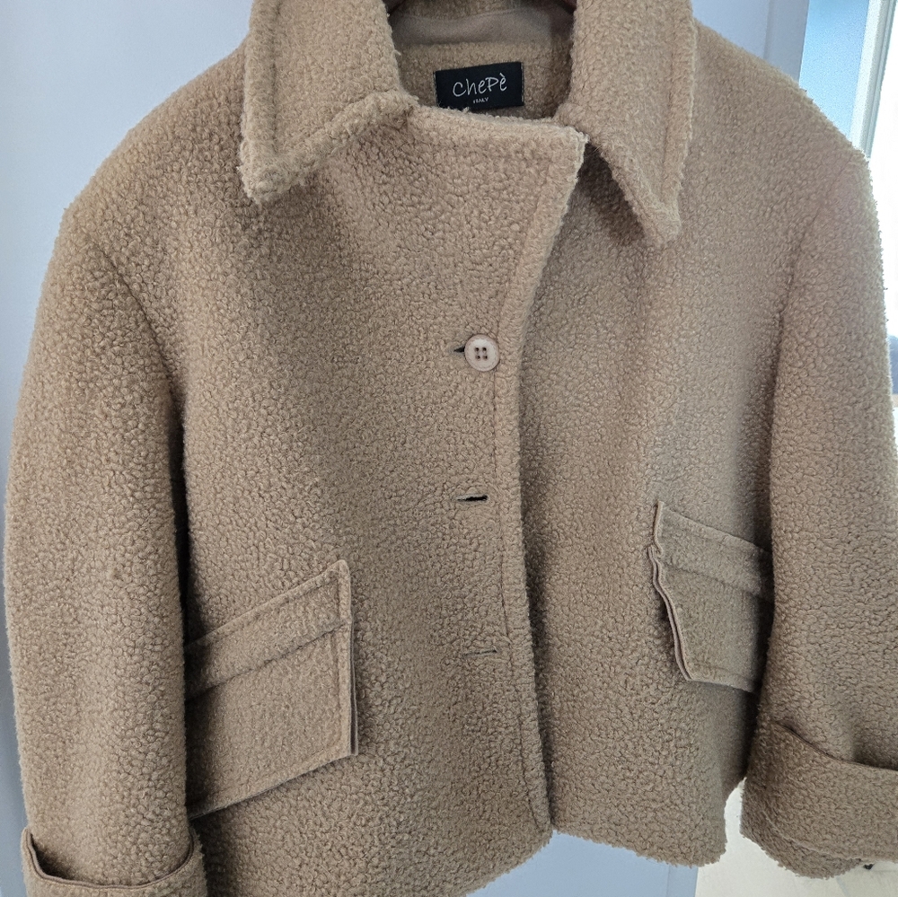 Stylish Tan Coat - sherpa style